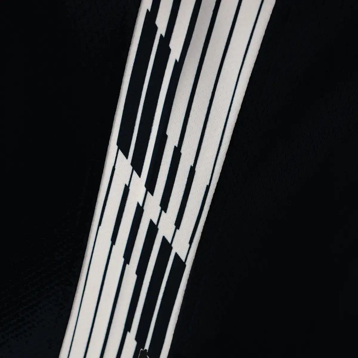 Juaraga Jersey Bola - Hitam
