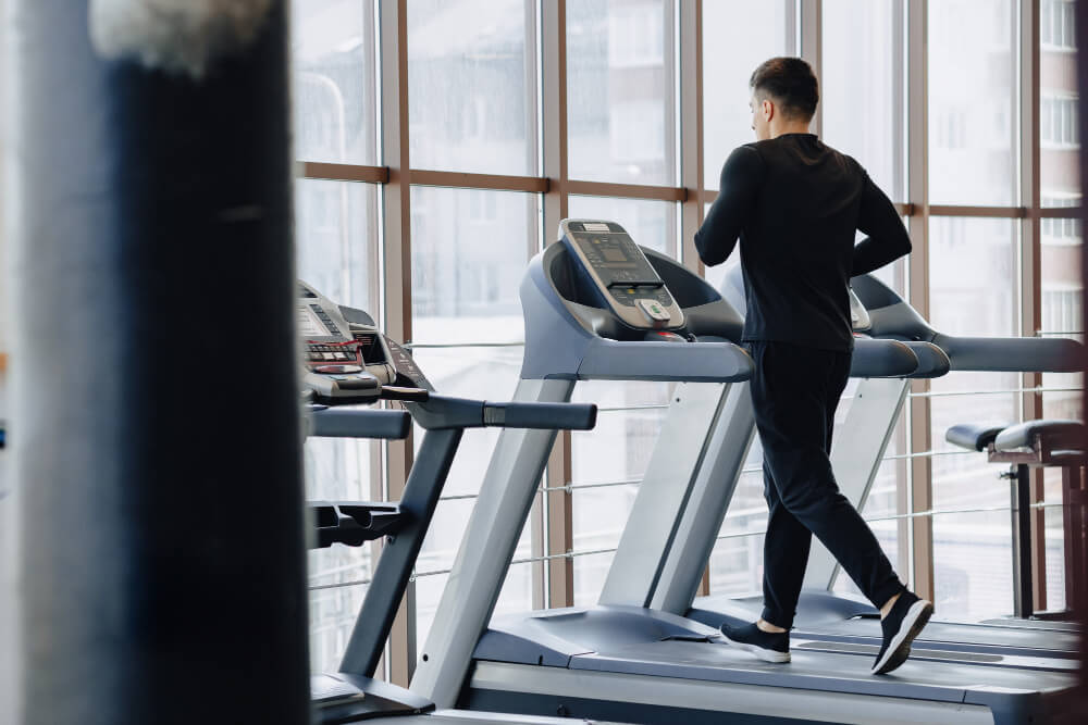 10 manfaat treadmill untuk kesehatan tubuh